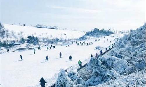 安吉滑雪场每年滑雪时间_安吉滑雪场每年滑雪时间是多少